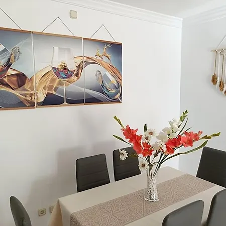 Апартаменты Spacious And Centrally Located In San Pedro De Alcantara Марбелья